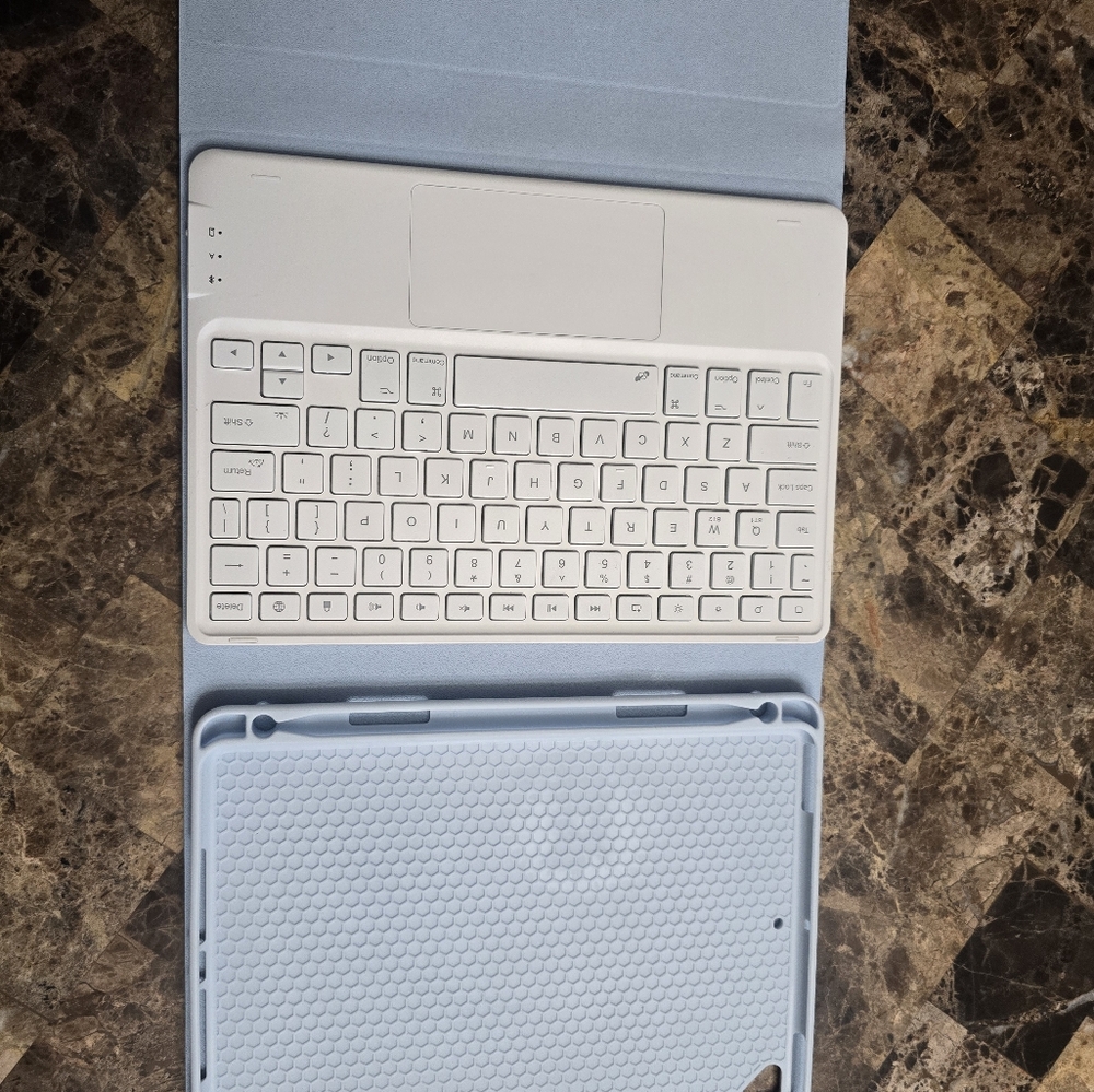 Bluetooth Keyboard Casefor Tablet - Picture 2 of 15